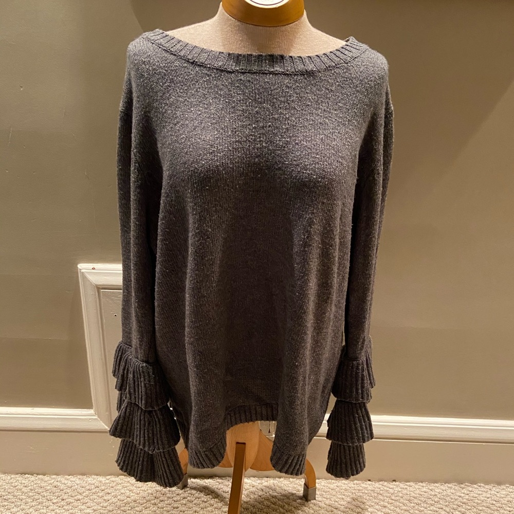 Grey Bell Sleeved Sweater